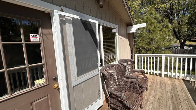 Building Photo - 22148 Crystal Falls Dr W
