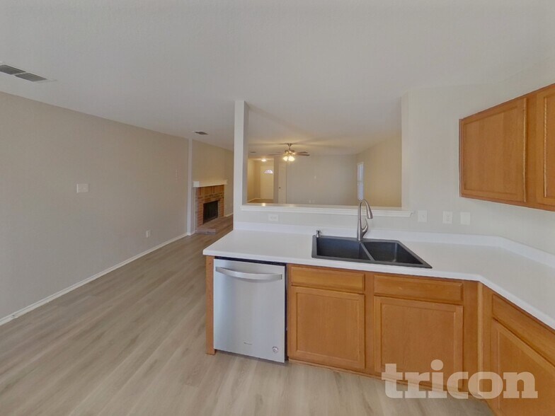 Building Photo - 1437 Lauren Dr