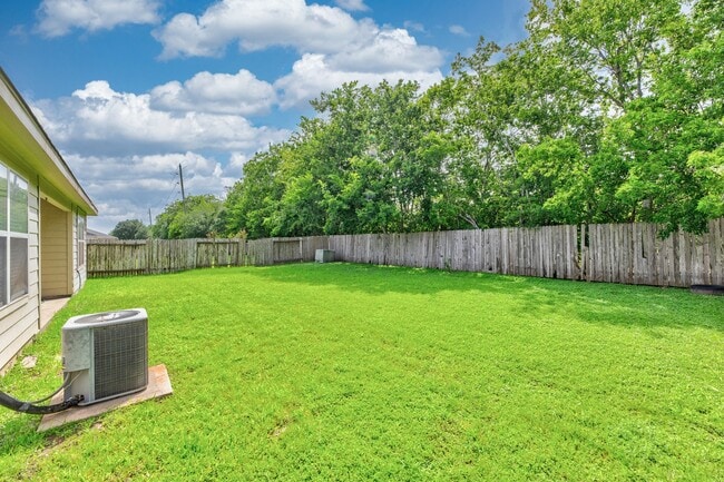 Building Photo - 3910 Enclave Mist Ln