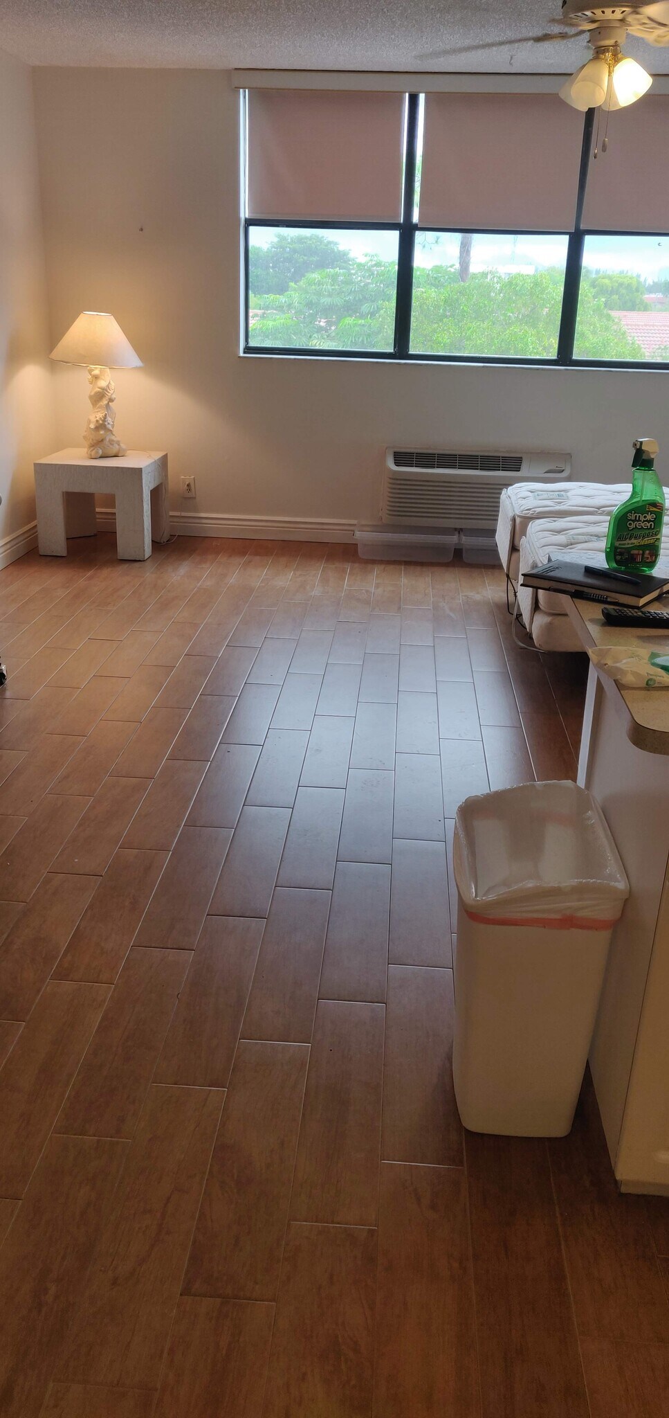 Building Photo - 2501 Riverside Dr