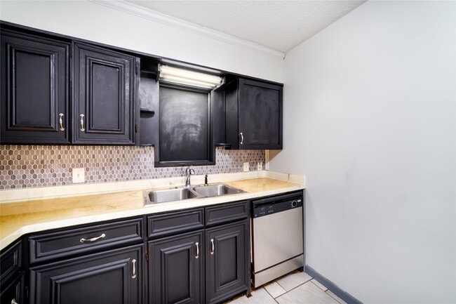 Building Photo - 1309 Jefferson St