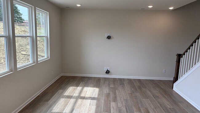 Building Photo - 16932 Aiken Rdg Cir