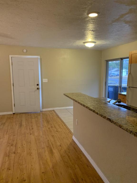 Building Photo - 1209 Amble Ln