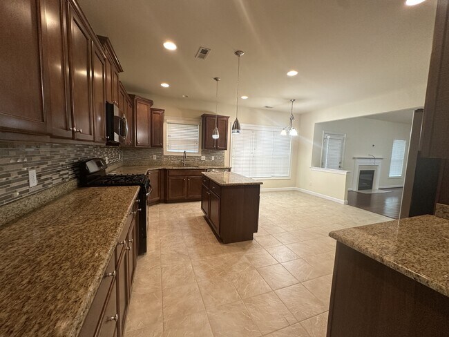 Building Photo - 320 Whitehurst Landing