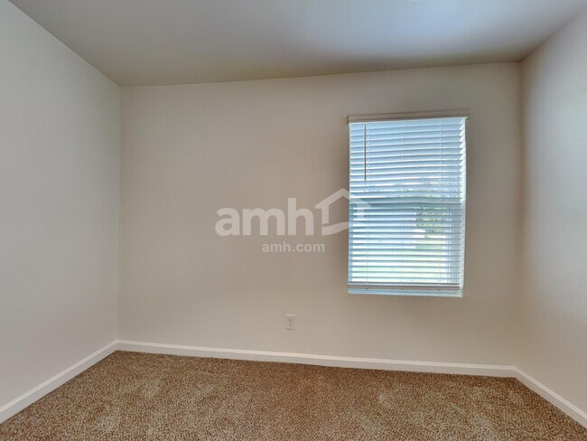 Building Photo - 118 Tobago Cir