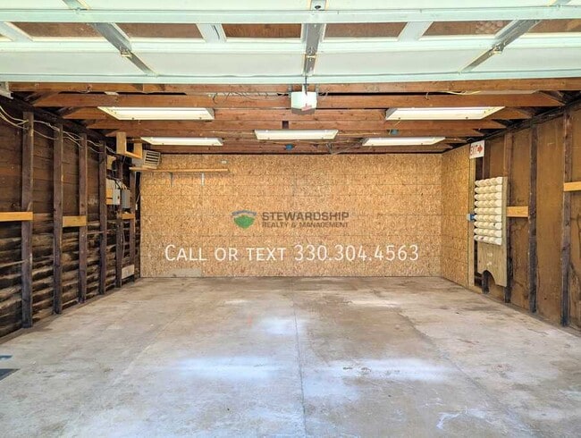 Building Photo - 505 Wabash St