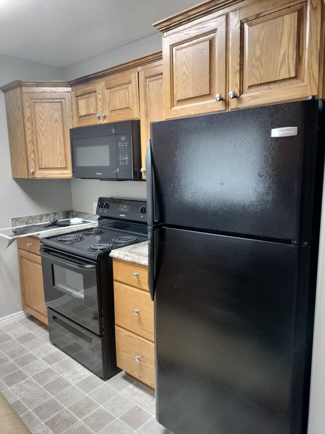 Building Photo - 2 bed 1 bath unit at the Delmar Condos - I...