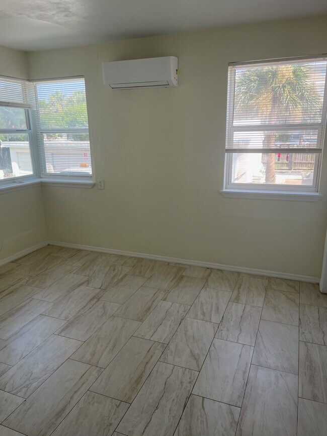 Building Photo - 600 Riverview Blvd