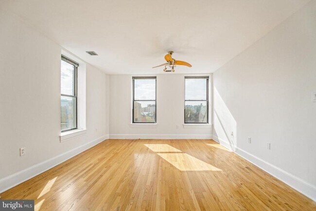 Building Photo - 1325 13th St NW