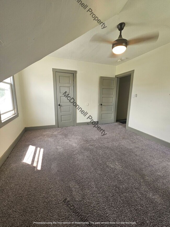 Building Photo - 316 S Elmwood Ave