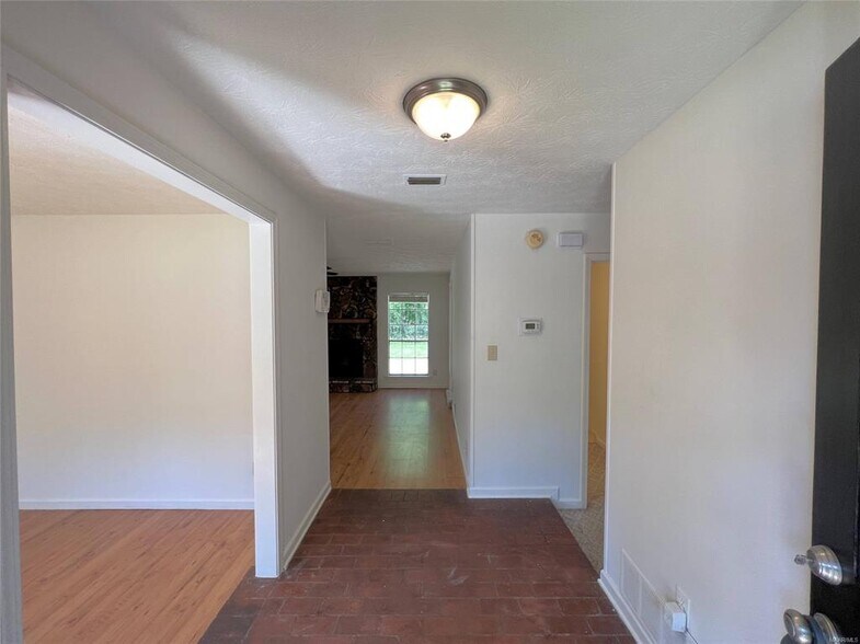 Building Photo - 5725 Bangor Ct