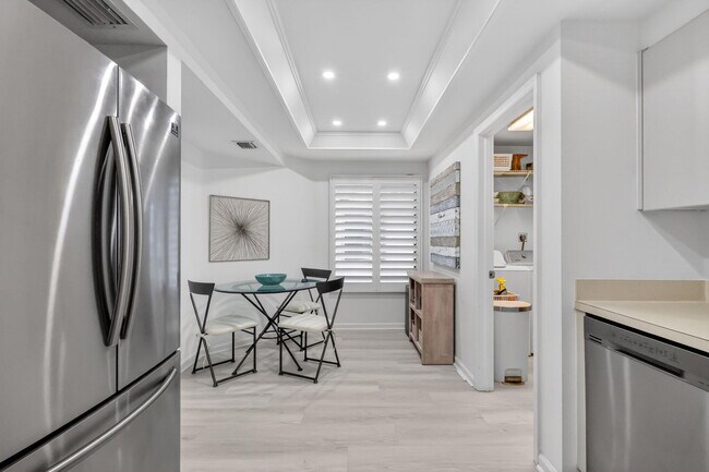 Building Photo - 15314 Strathearn Dr