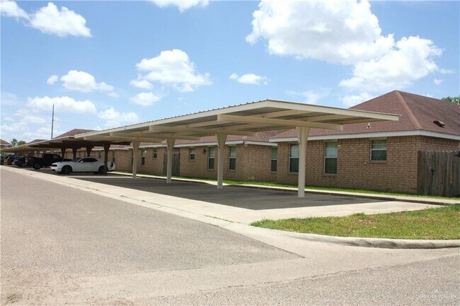 Building Photo - 3801 S Sheraton Ave