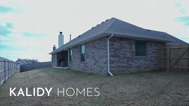 Building Photo - 5216 Bing Cir