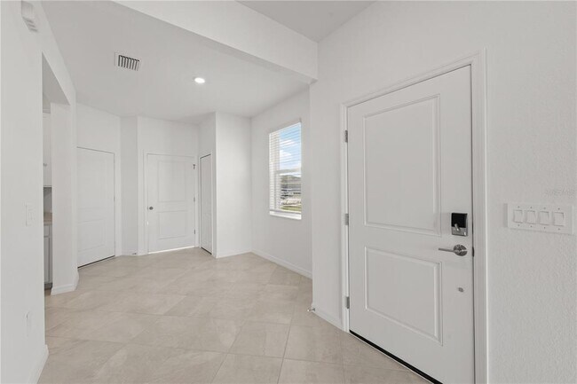 Building Photo - 14975 White Pearl Rd