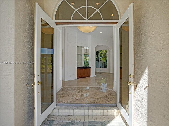 Building Photo - 16291 Bristol Pointe Dr