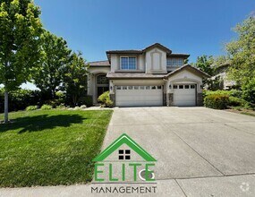 Building Photo - Scenic View Balcony and Beautiful 4-Bedroo...