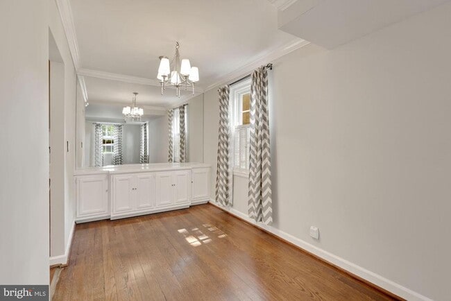 Building Photo - 2941 S Dinwiddie St