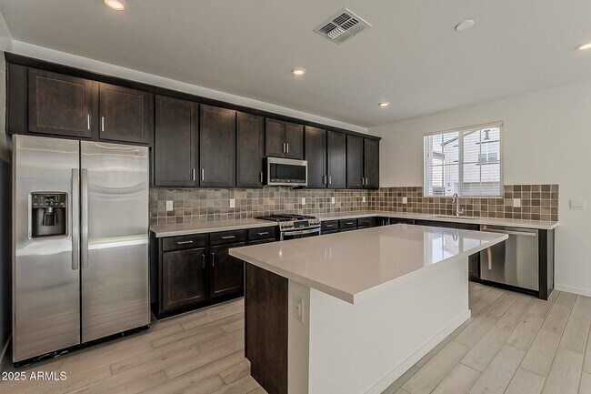 Building Photo - 2434 W Rowel Rd