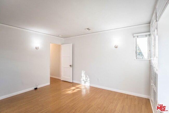 Building Photo - 2230 Midvale Ave