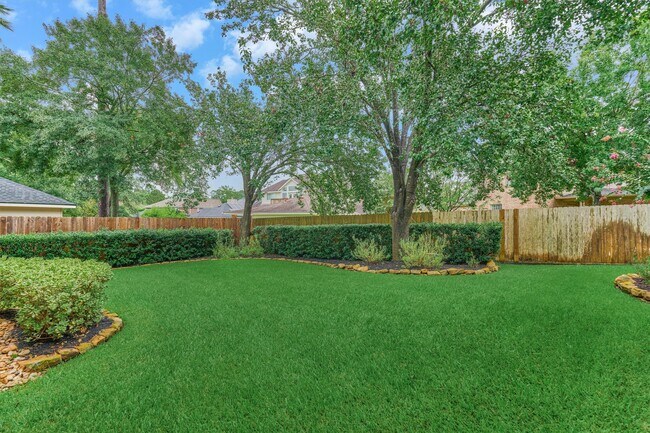 Building Photo - 6615 Haughton Dr