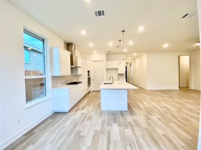 Building Photo - 6009 Cimarron Rdg Ln