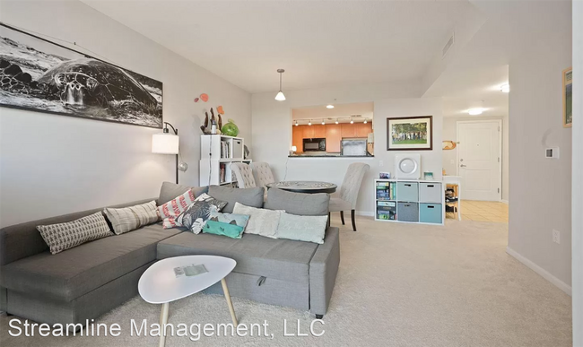 Building Photo - 1 br, 1 bath House - 930 Wayne Ave #707