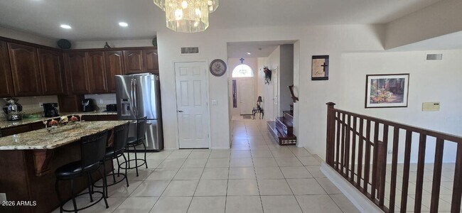 Building Photo - 6435 W Buckskin Trail