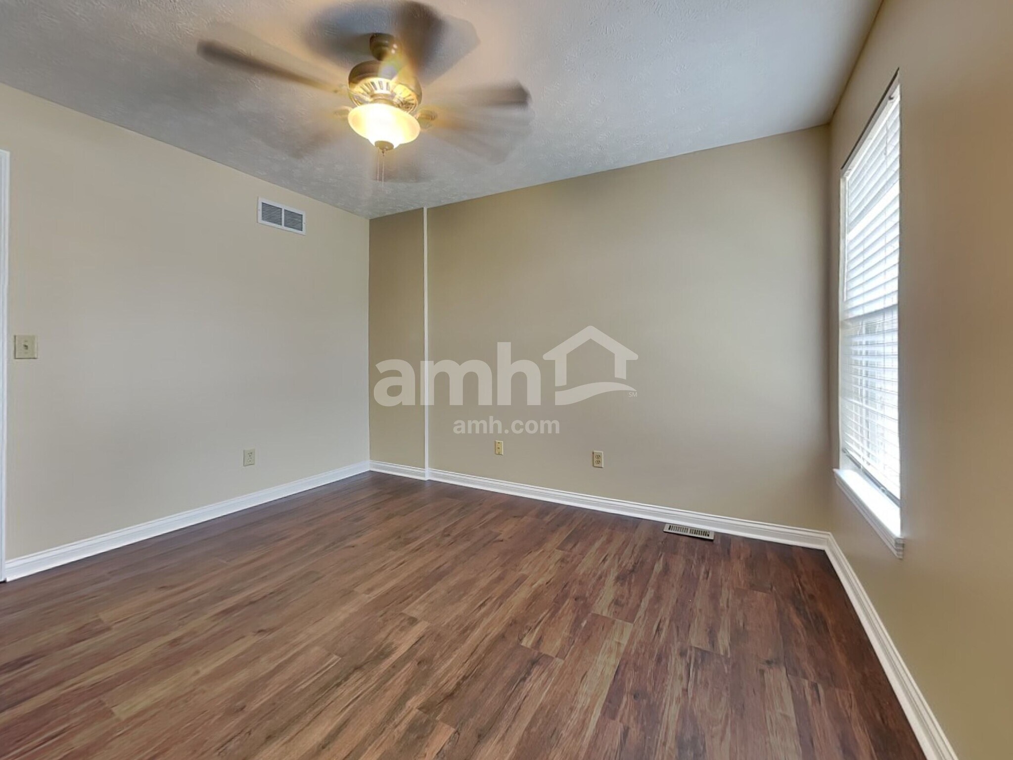 Building Photo - 8254 Rose Petal Dr