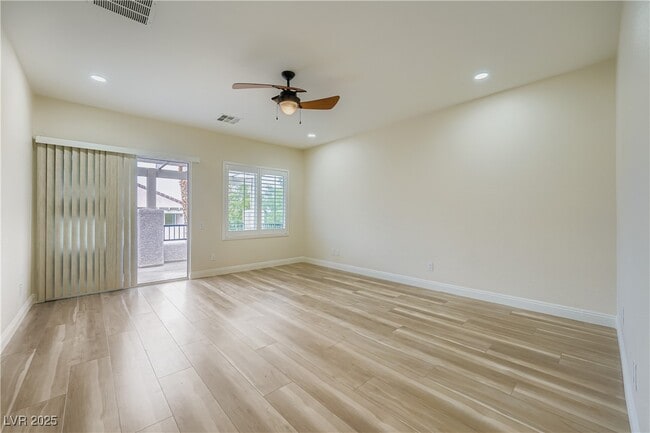 Building Photo - 840 S Paseo Rocoso Pl