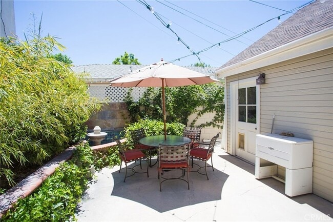 Building Photo - 289 N Cleveland St