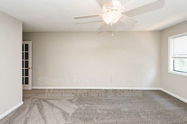 Building Photo - 11 Poets Corner