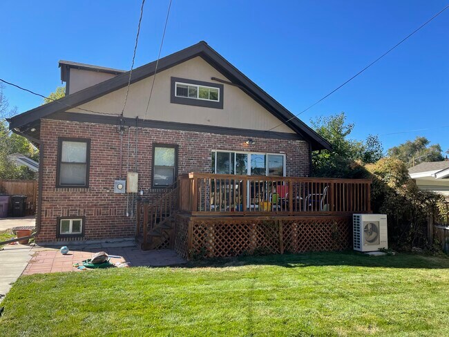 Building Photo - 1246 Jackson St