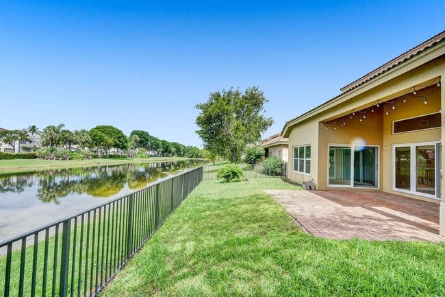 Building Photo - Amazing 4 Bedroom, 3 Bath home plus large 21'x11' loft located in Parkland Isles!