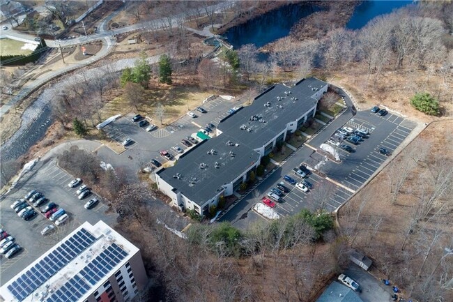 Building Photo - 31 Devereux Ave