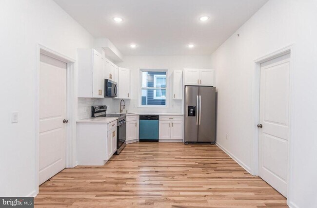 Building Photo - 315 N Preston St