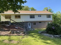 Building Photo - 115 Montague Rd