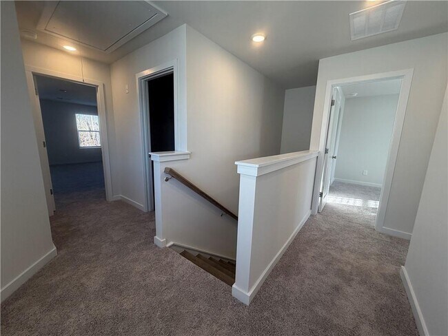 Building Photo - 1713 Harper Lily Ln