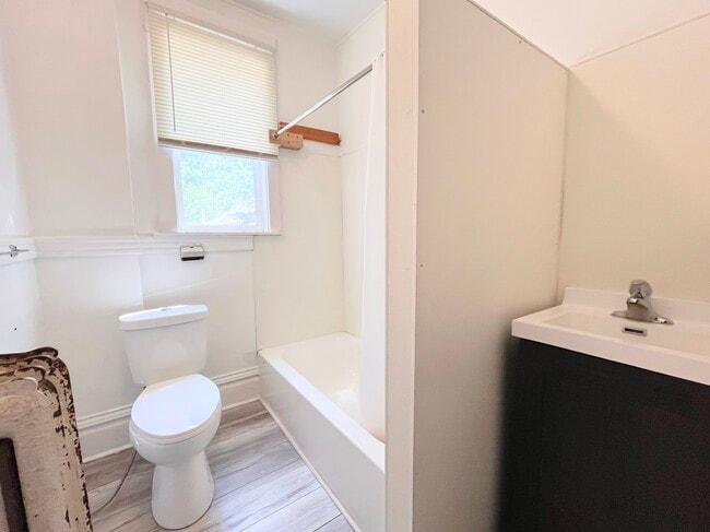 Building Photo - 216 E South St