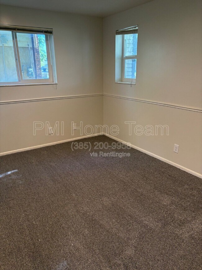Building Photo - 6068 2850 W St