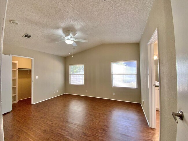 Building Photo - 1301 Lipan Trail