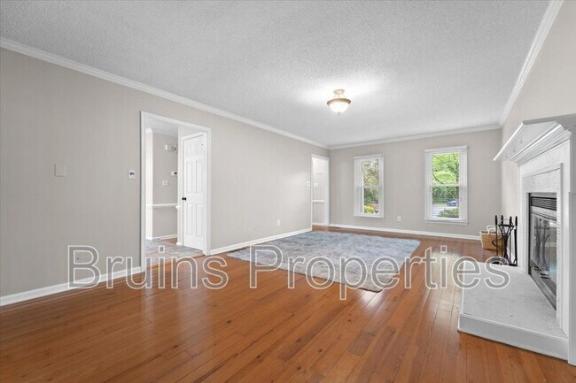 Building Photo - 4457 Eagles Nest Dr