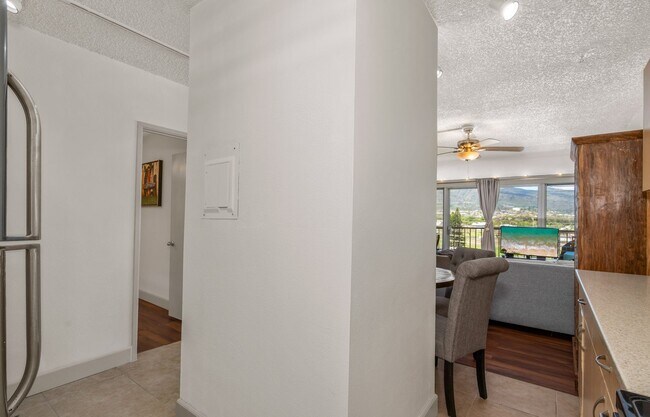 Building Photo - Beautiful Fully Furnished, 2 Bed, 1 1/2 Bath, Oceanview Condo with Pool