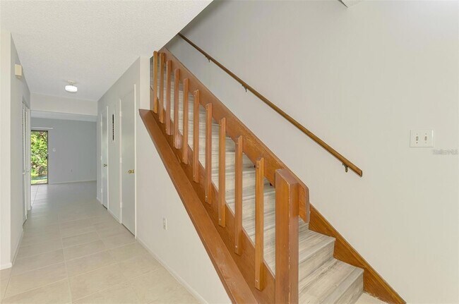 Building Photo - 935 Sunridge Way