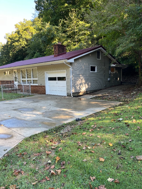 Building Photo - 4078 Rosemount Rd