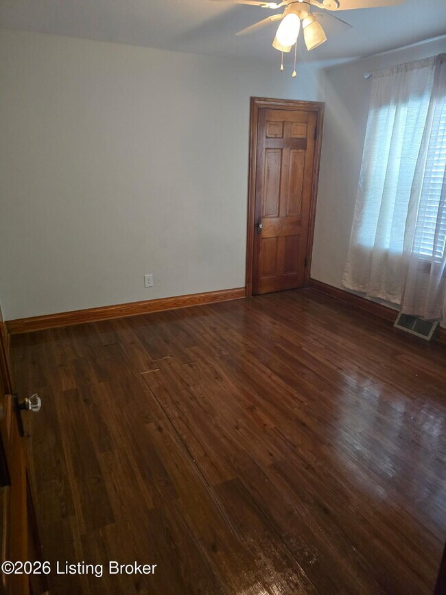 Building Photo - 5614 Morrison Ave