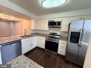 Building Photo - 8577 Blackfoot Ct