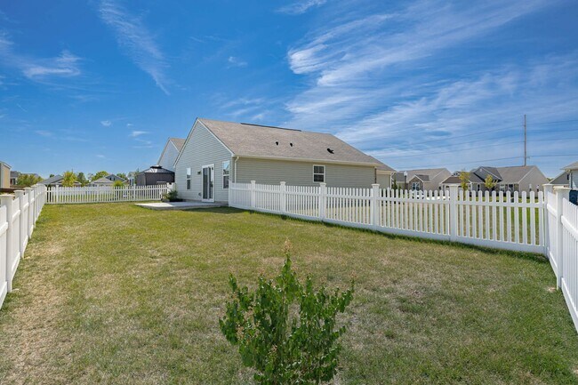 Building Photo - Gorgeous Newer Home in New Development