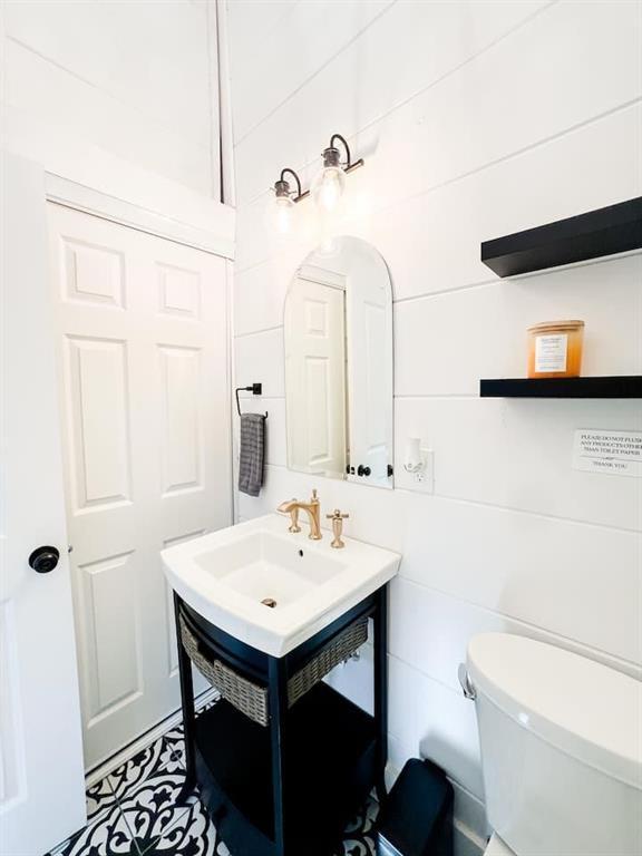 Building Photo - 300 Burbano Creekside Lndg