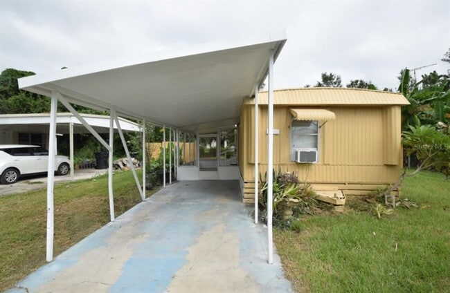 Primary Photo - 3306 Peachtree Hill Rd